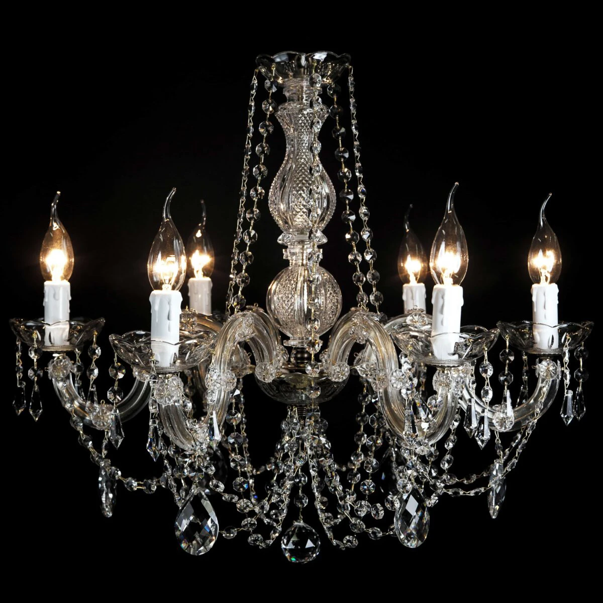 Klasyczna lampa kryształowa z kolekcji Maria Teresa, żyrandol kryształowy